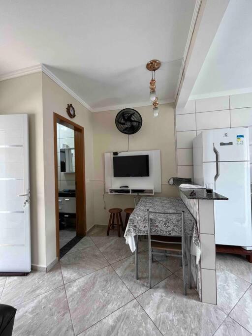 Completo Com Wi-fi E Piscina Ubatuba